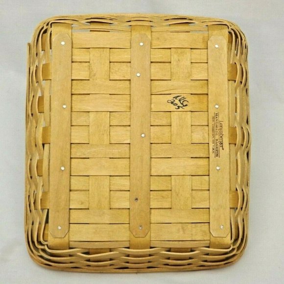 Longaberger 2005 Napkin Basket with Liner - Picture 13 of 14